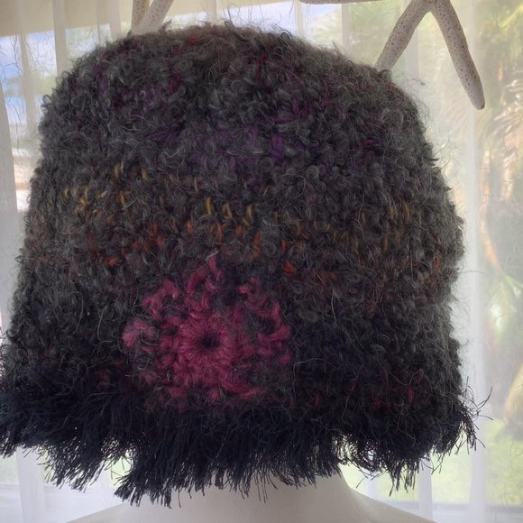 Handknit Winter Hat - Picture 3 of 4